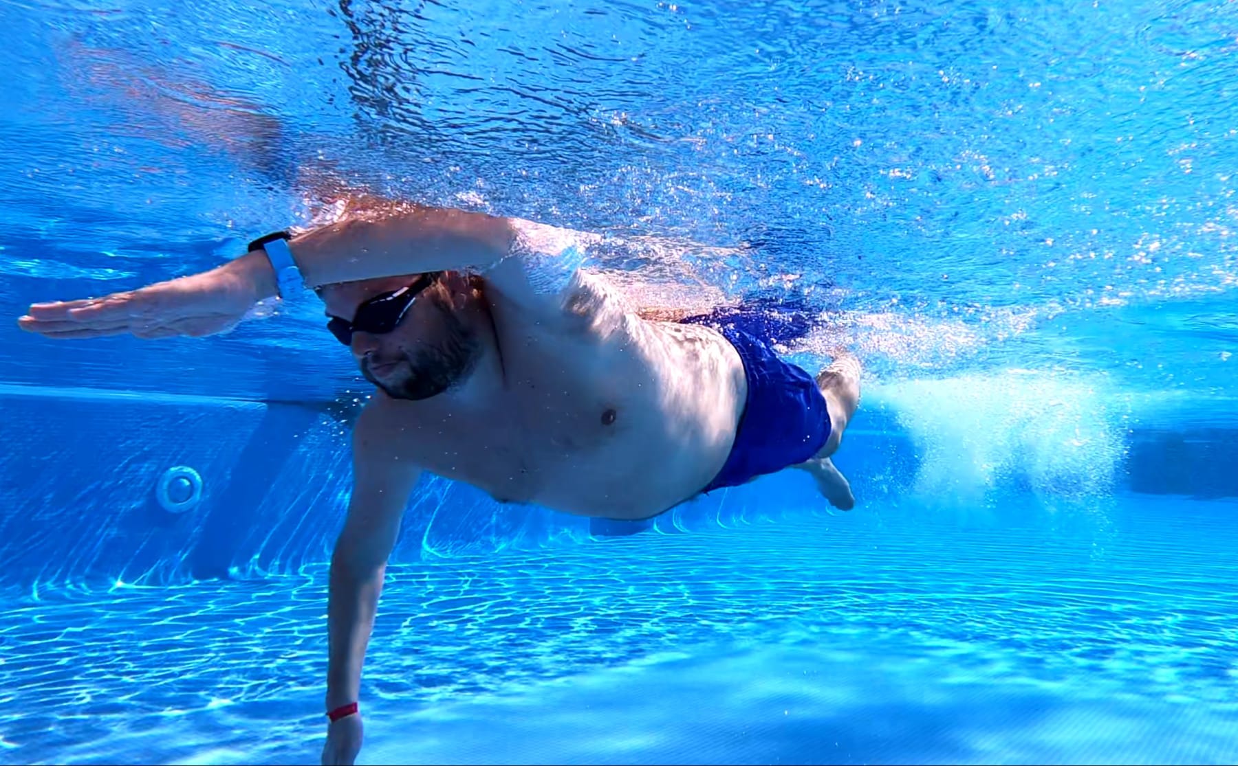 de-doorgeefcamera-ik-fiets-zwem-en-loop-drie-keer-per-week-hard-image De Doorgeefcamera: ‘Ik fiets, zwem en loop drie keer per week hard’