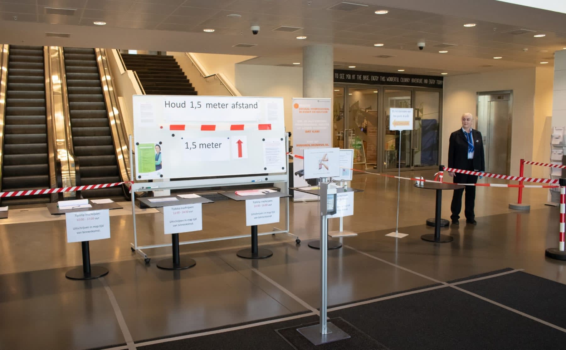 Gespot: de surrealistische aanblik van het Wibauthuis