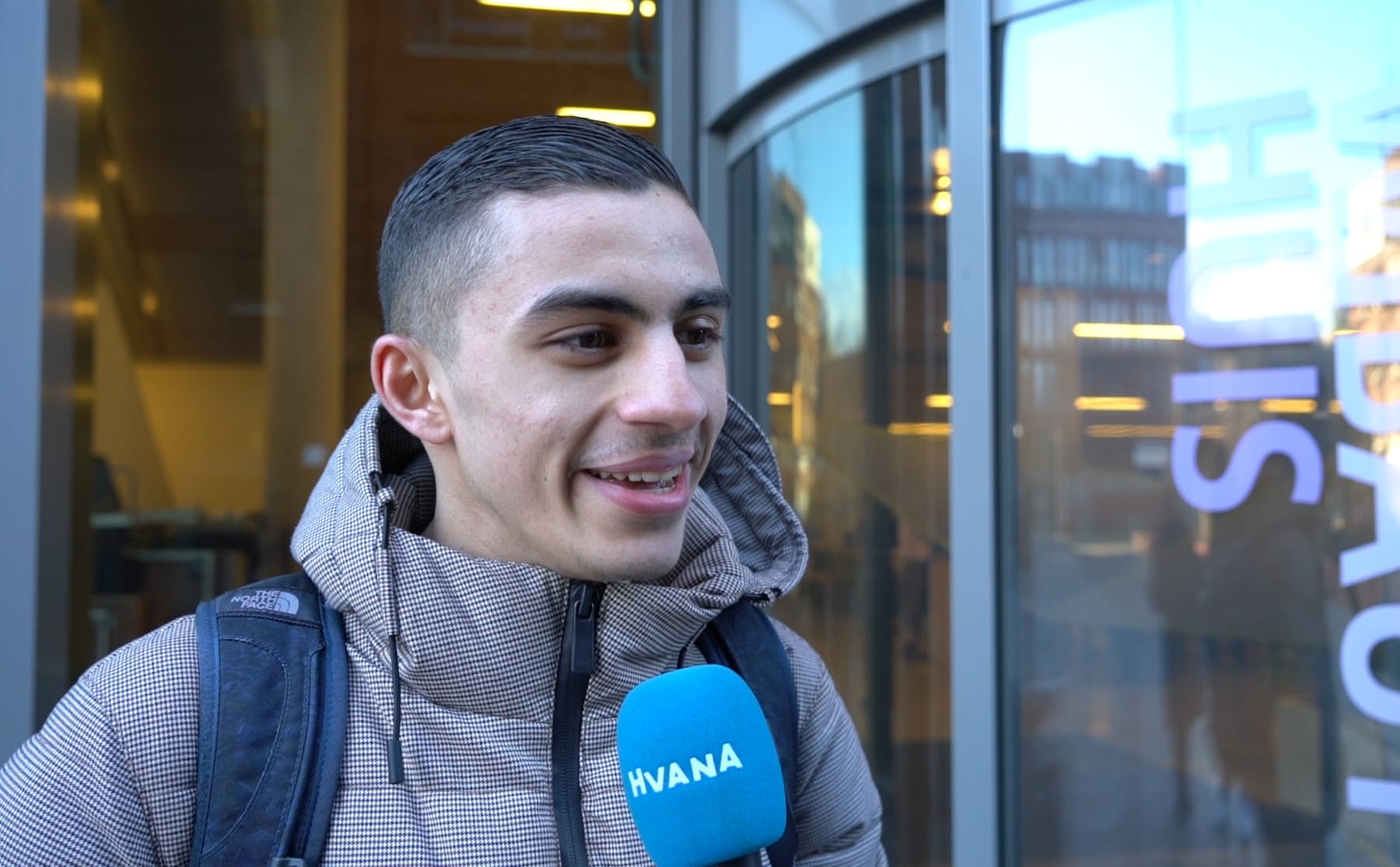 HvA’ers en corona: ‘Als ik ziek ben merk ik het wel’