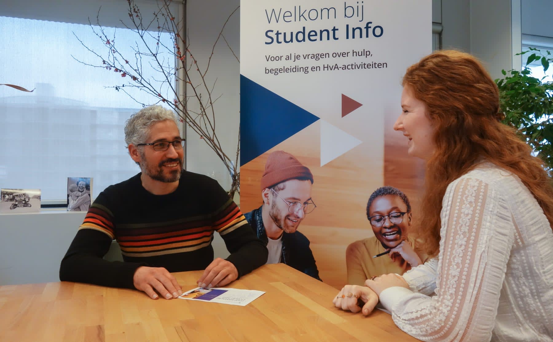 mantelzorger-beperking-of-gewoon-een-vraag-hva-start-proef-met-loket-image Mantelzorger, beperking of gewoon een vraag? HvA start proef met loket