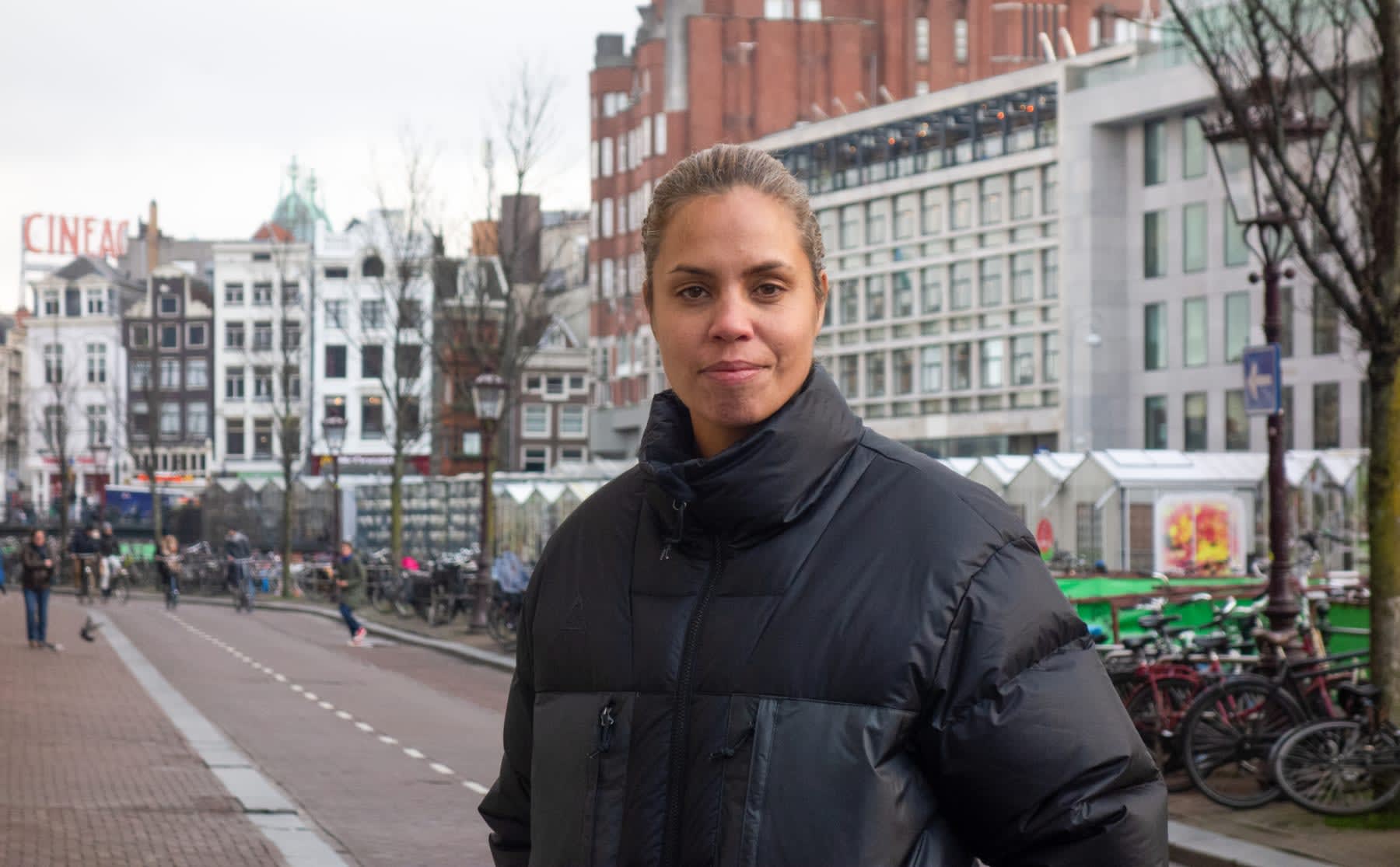 rocky-traint-meisjes-in-favelas-voetbalsters-zijn-nu-ook-supersterren-image Rocky traint meisjes in favela’s: ‘Voetbalsters zijn nu óók supersterren’