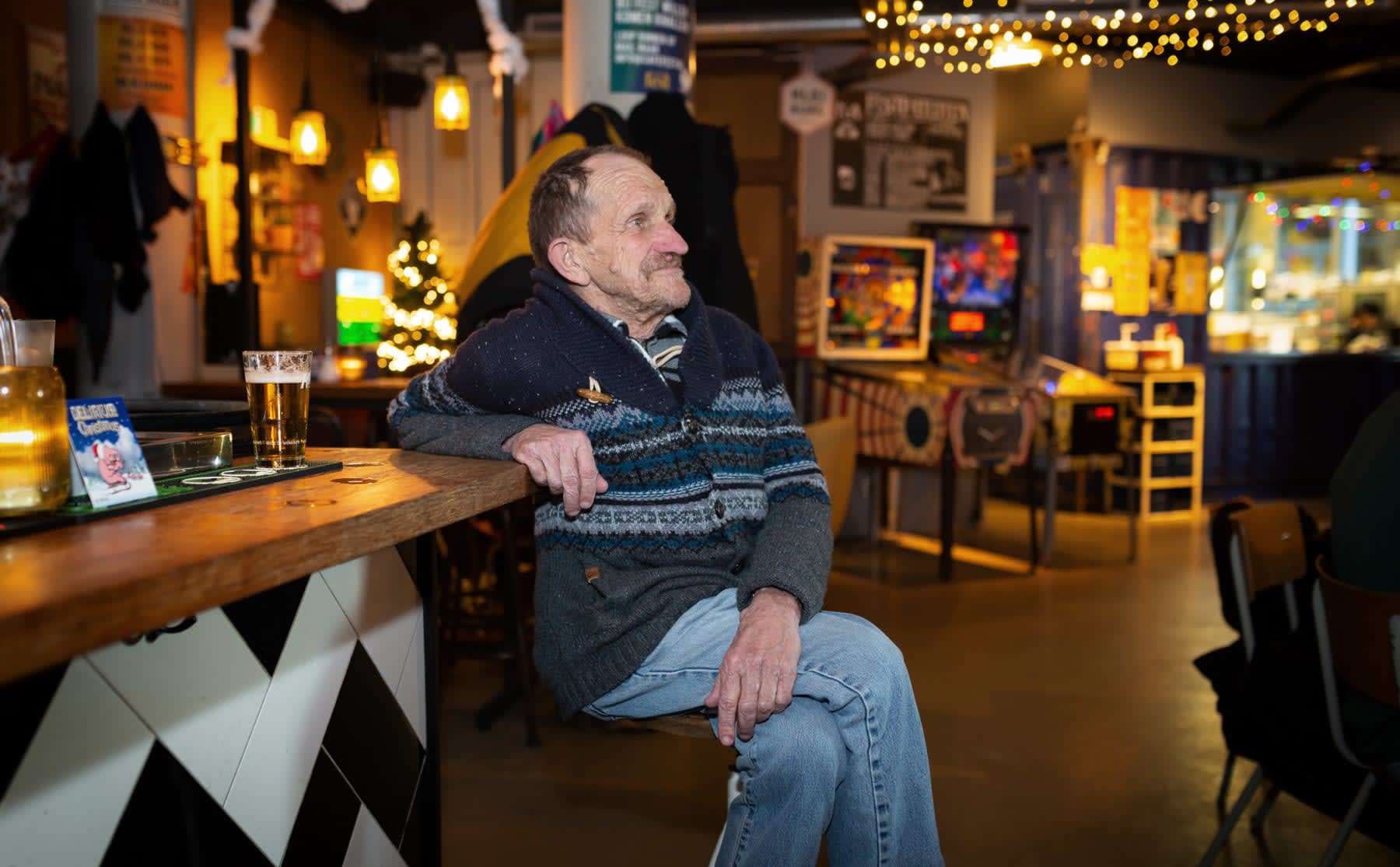 geluk-in-een-vertrouwd-ritme-het-verhaal-achter-de-vaste-gast-van-cafe-fest-image Geluk in een vertrouwd ritme: het verhaal achter de vaste gast van Café Fest