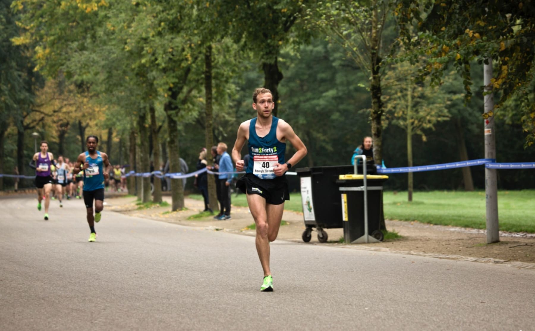 Oud-student Remyo Tielsema finisht als zesde Nederlander op marathon
