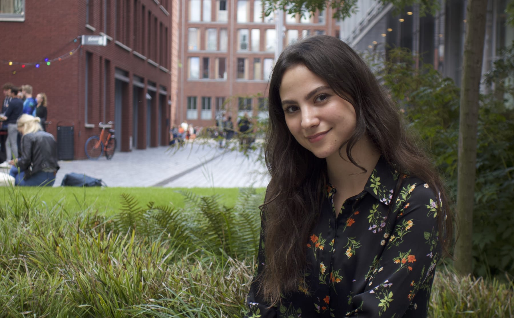 Aan het werk: Elem is onderzoeksassistent bij de HvA