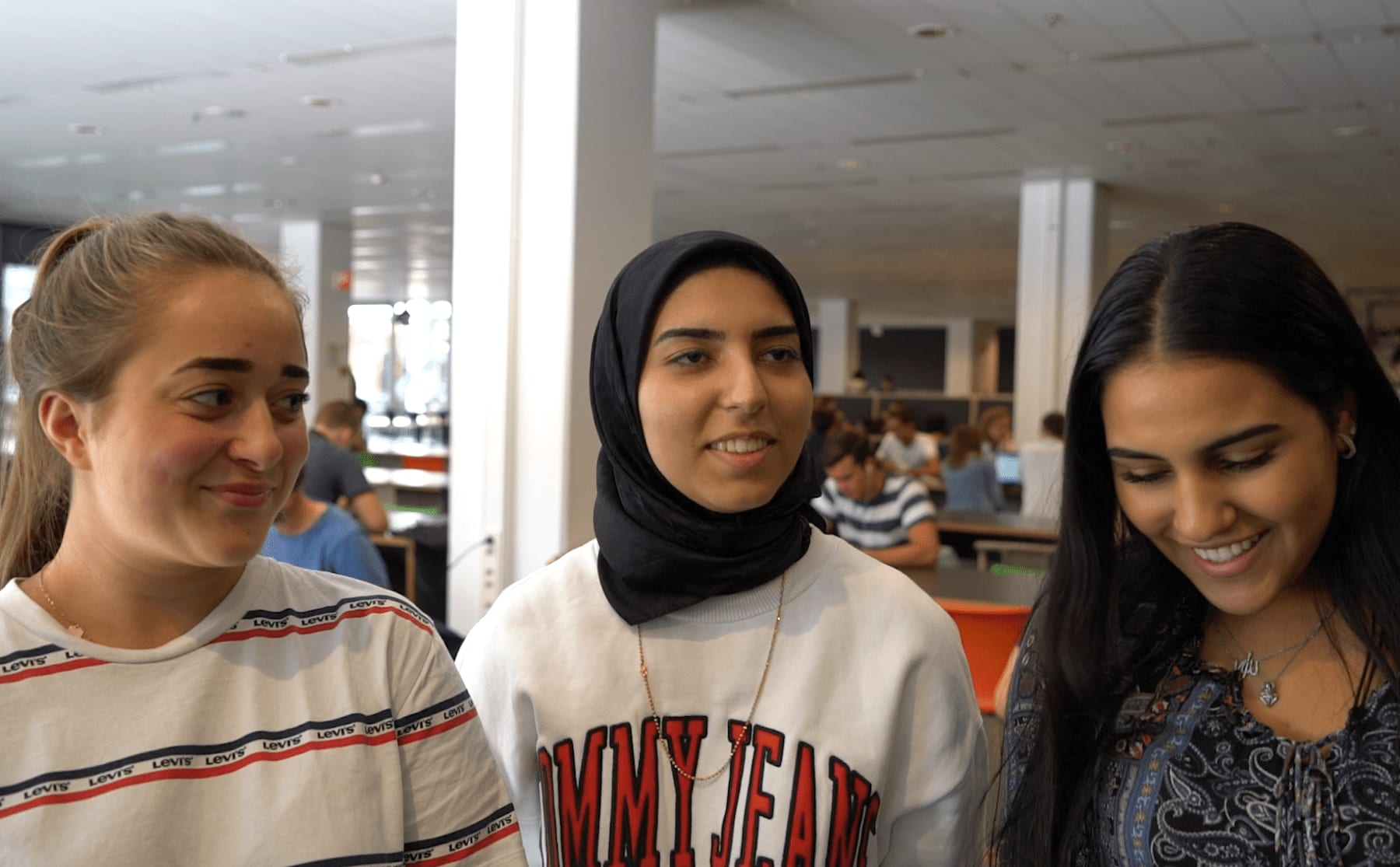De eerste schooldag: &rsquo;Ik ben echt doodmoe&lsquo;