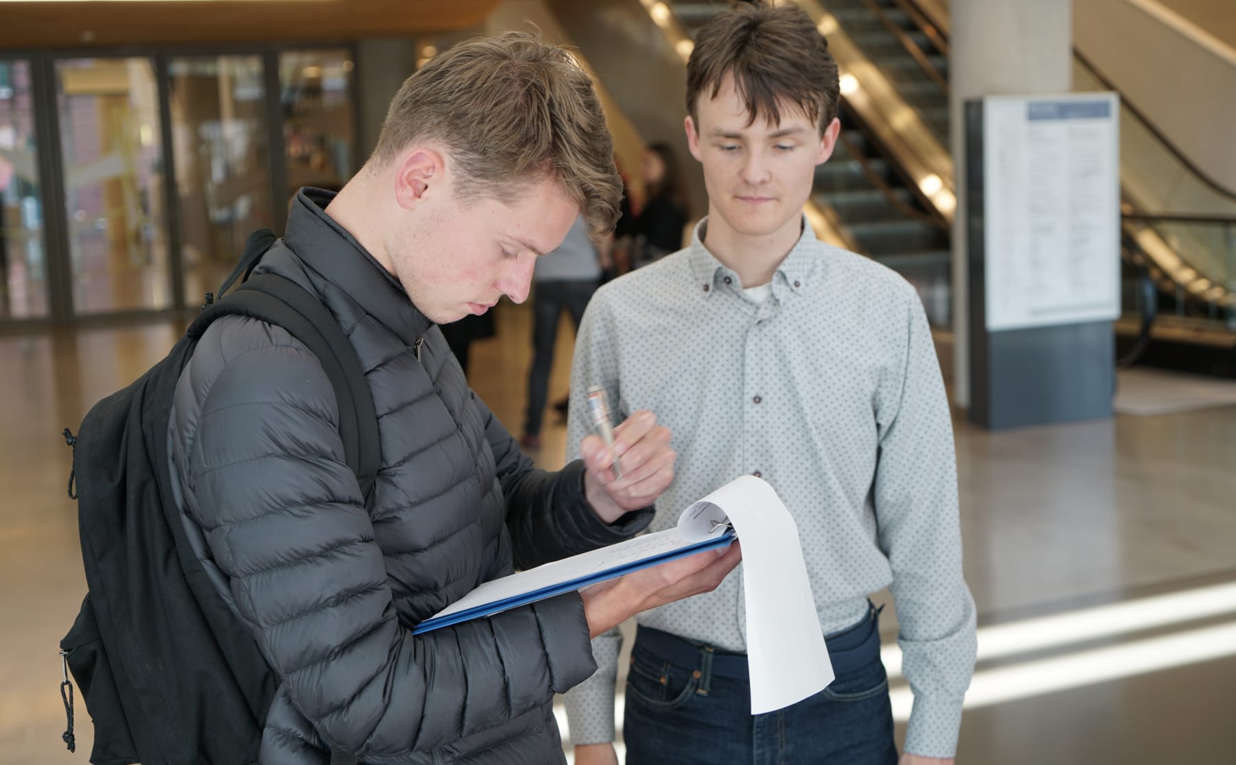 HvA besluit in september over onderzoek naar studiedruk