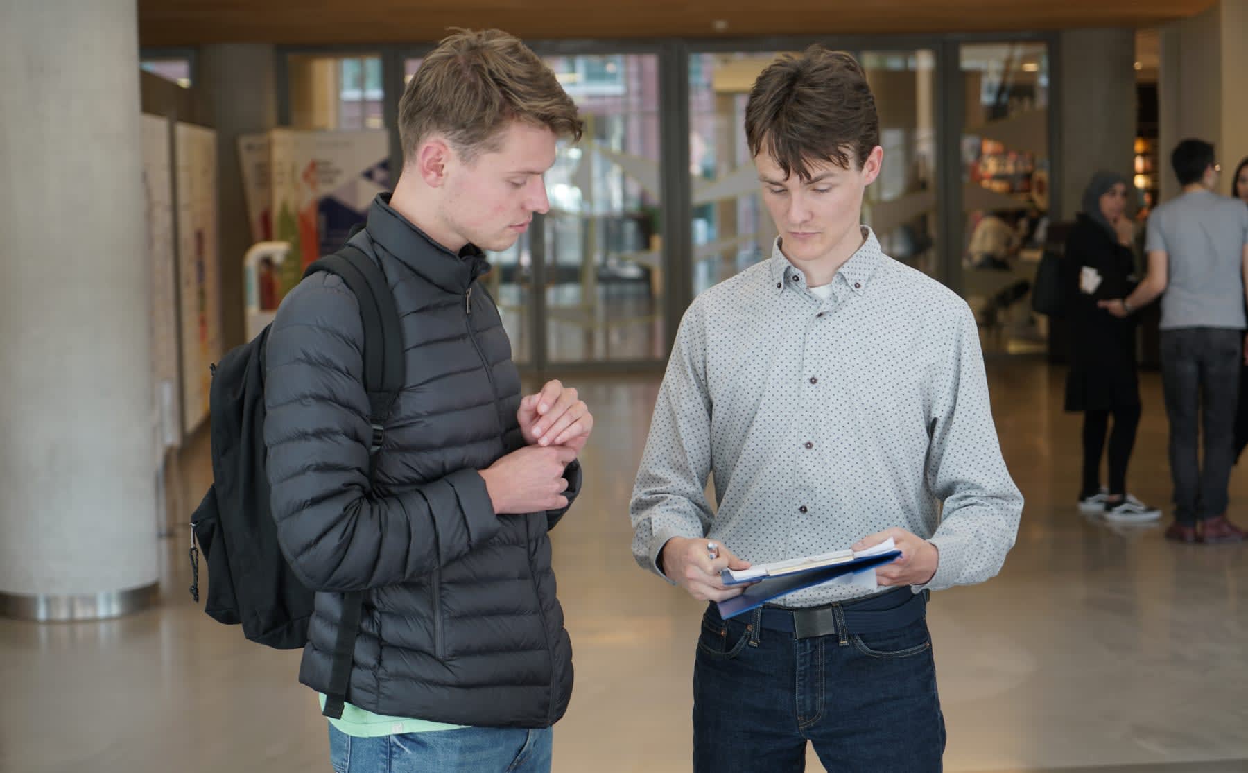 is-je-studieschuld-de-reden-dat-je-niets-doet-behalve-studeren-en-werken-image Is je studieschuld de reden dat je niets doet behalve studeren en werken?