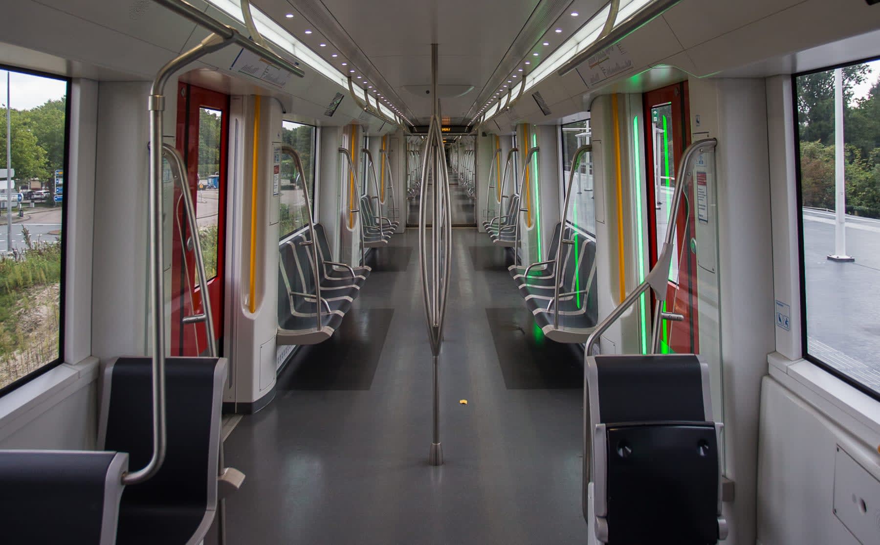 geen-trein-en-metro-dan-buffelen-de-roostermakers-een-avondje-door-image Geen trein en metro? Dan buffelen de roostermakers een avondje door