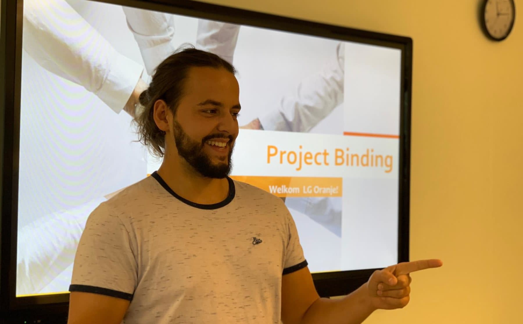 stage-iskander-coacht-studiegenoten-image Stage: Iskander coacht studiegenoten