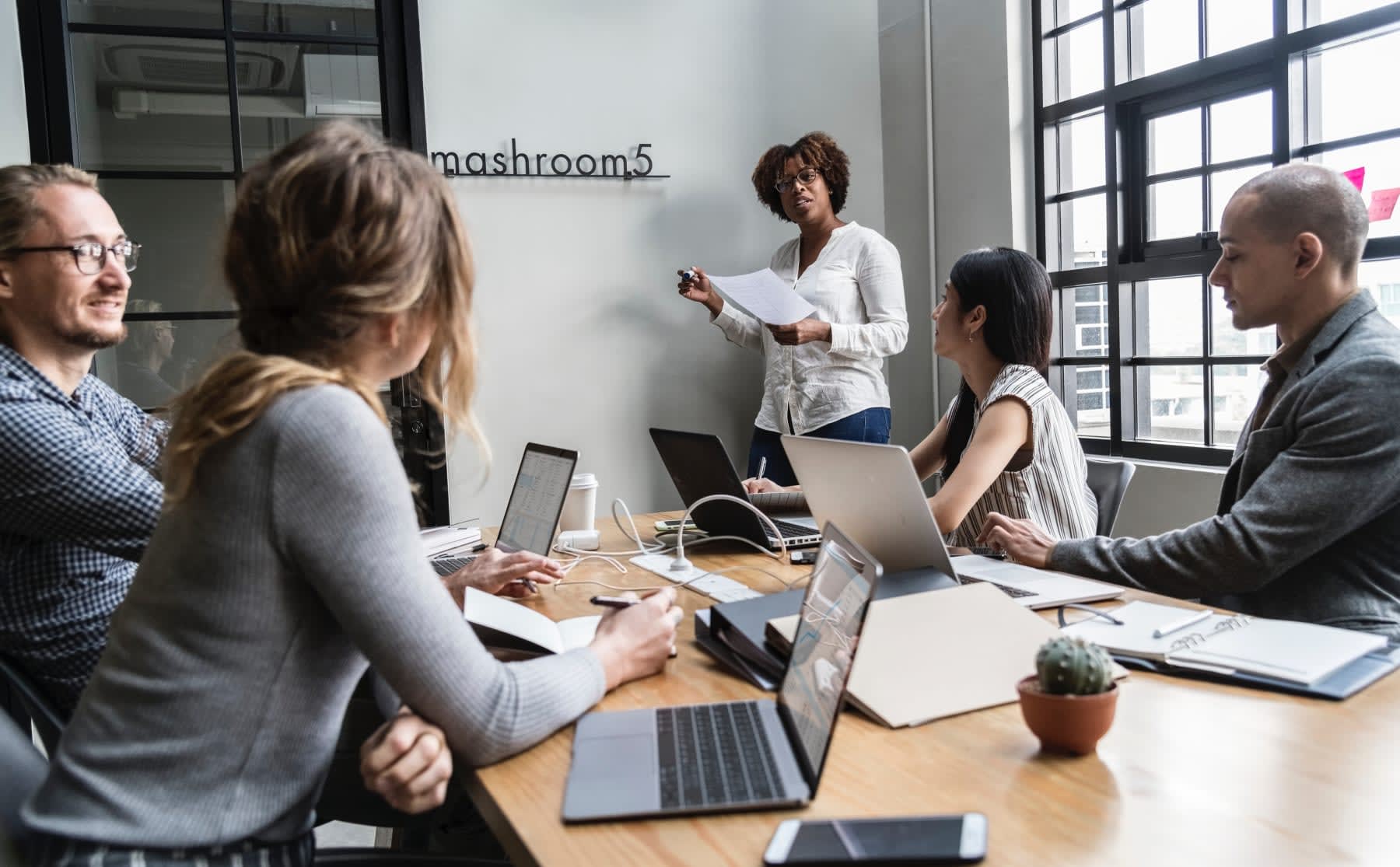 vrouwen-na-afstuderen-steeds-meer-op-achterstand-image Vrouwen na afstuderen steeds meer op achterstand