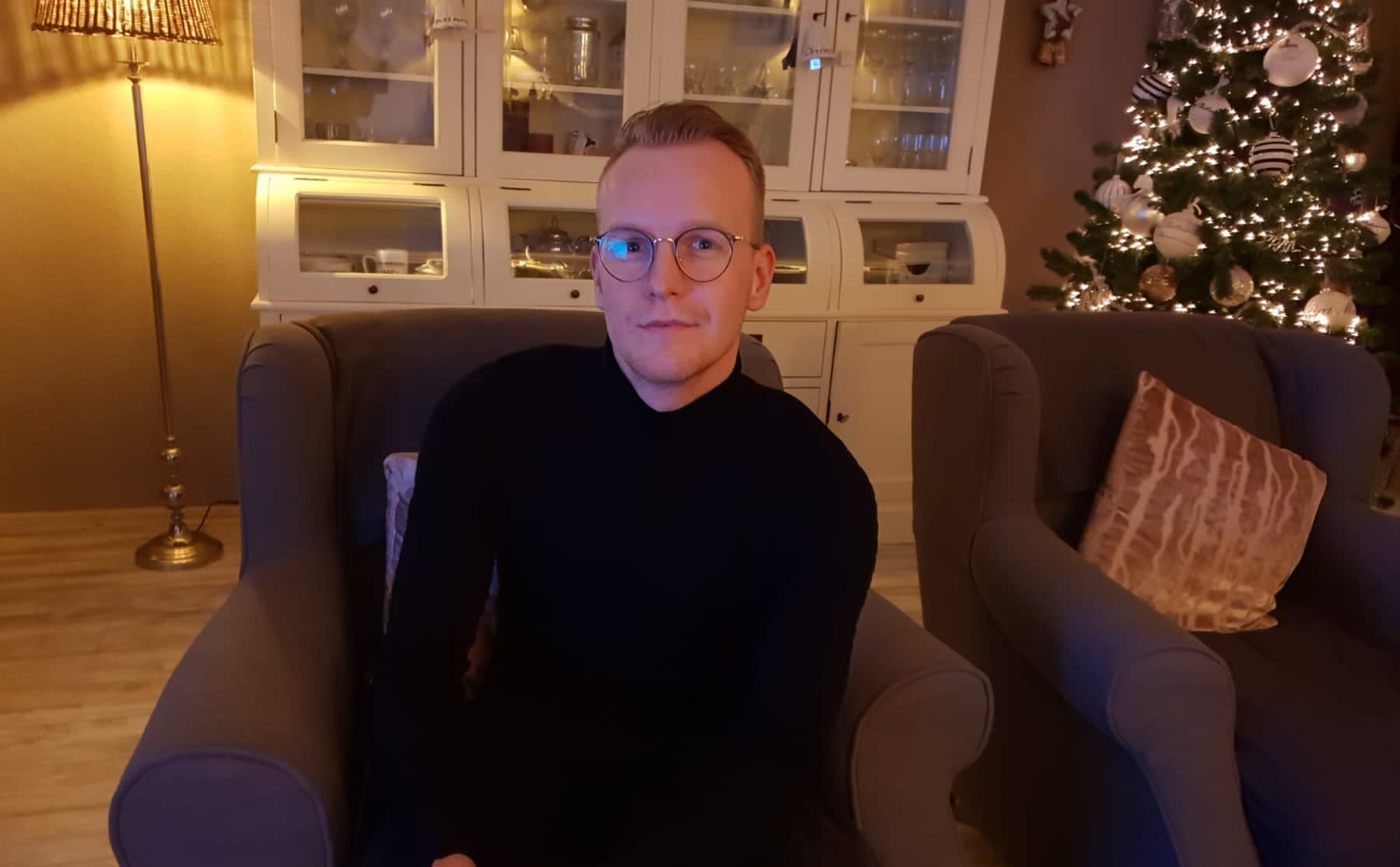 Aan het werk: Mitchell bouwt een nieuwe vleugel van een hotel