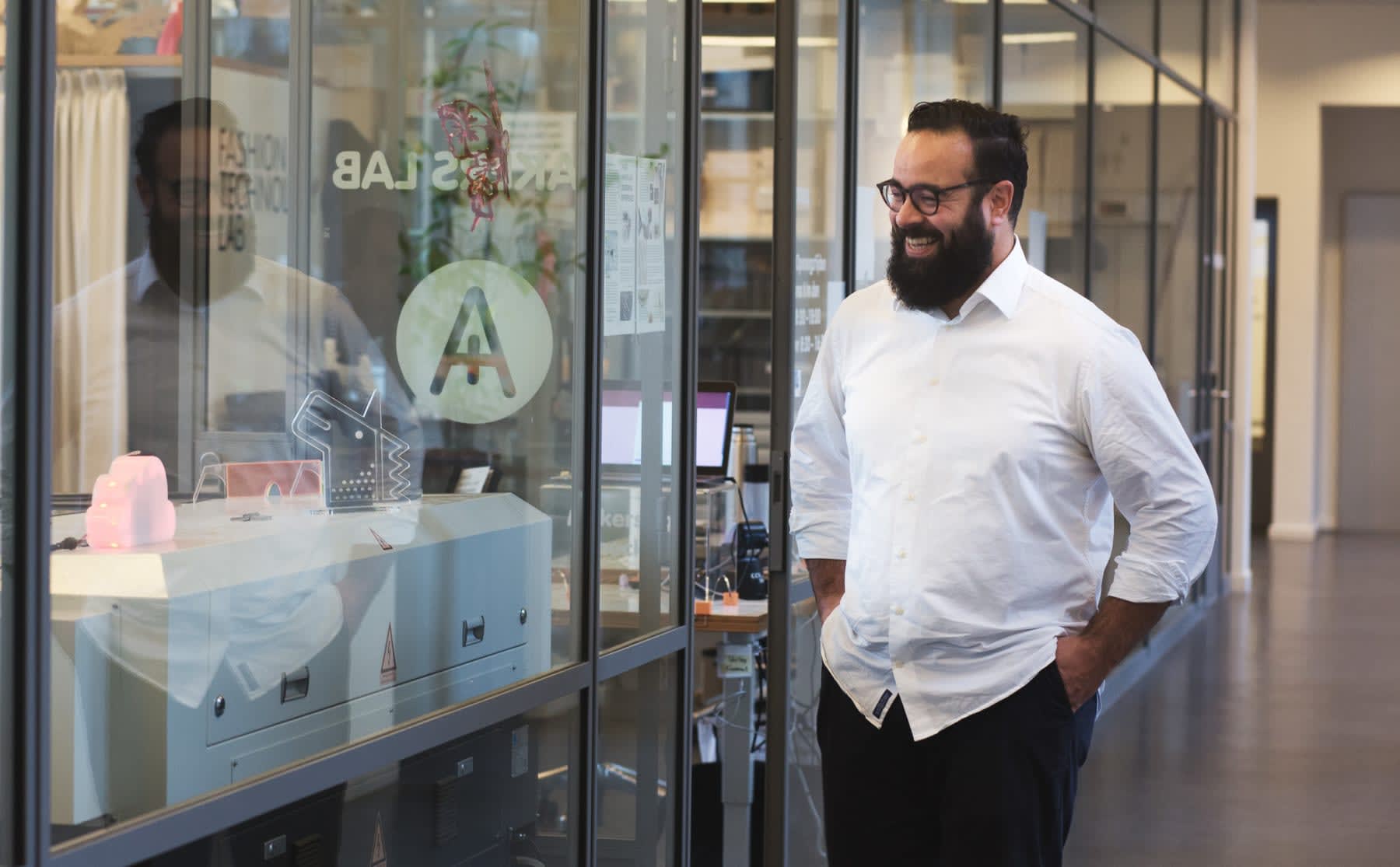 docent-youssef-bedenkt-een-systeem-dat-tentamens-overbodig-maakt-image Docent Youssef bedenkt een systeem dat tentamens overbodig maakt