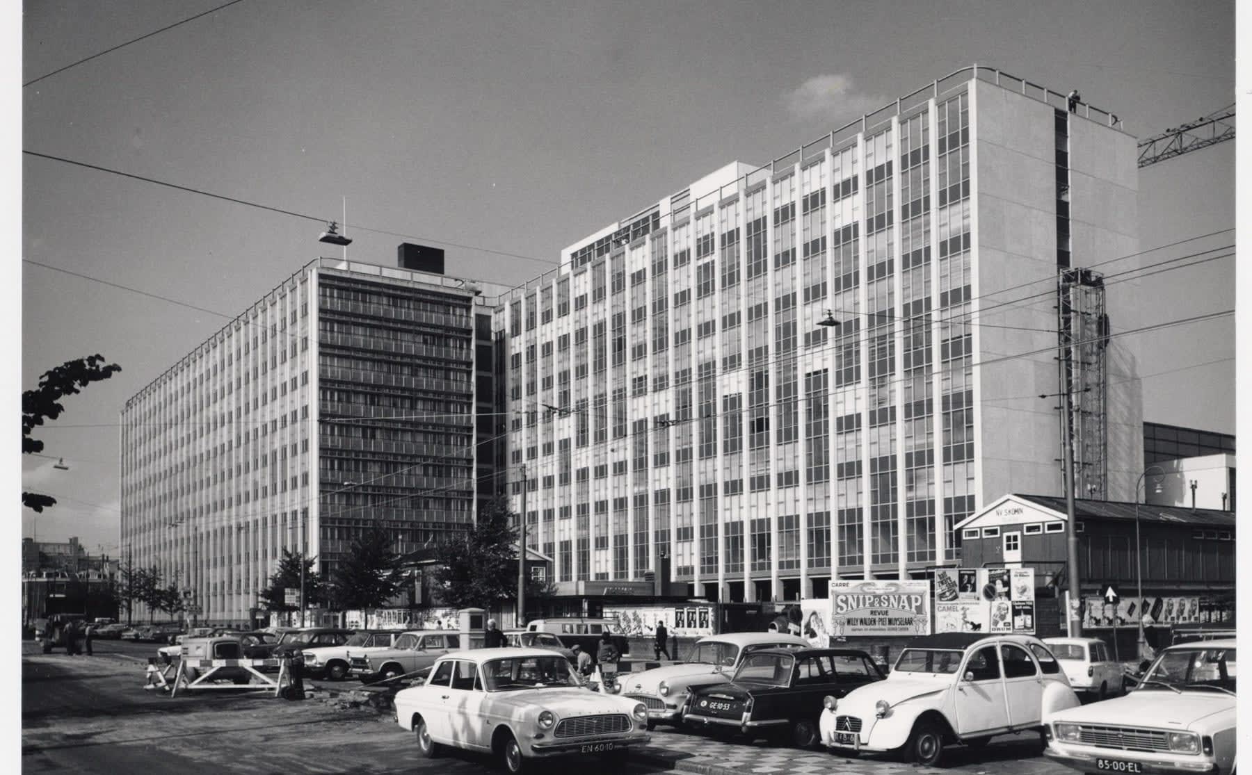 Het (oude) Wibauthuis: &lsquo;lelijkste gebouw van de stad&rsquo; of monumentaal?