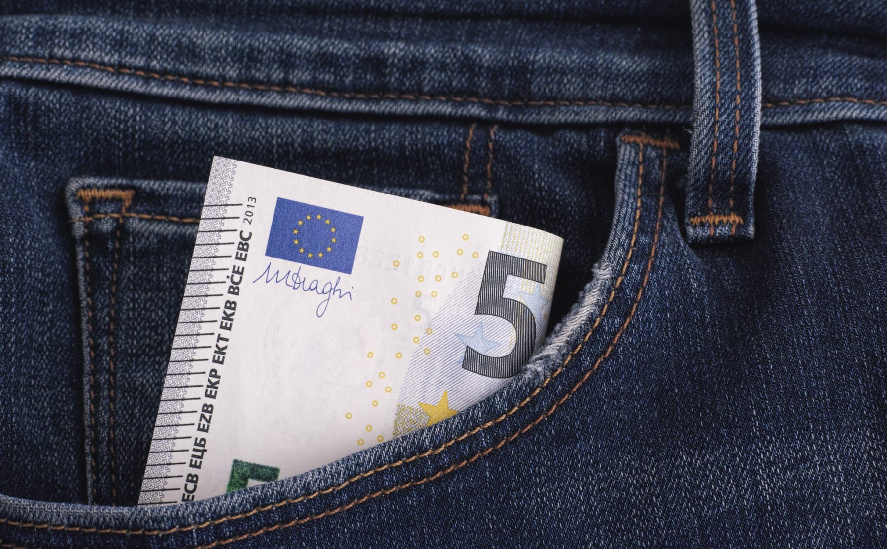 Dit mis je volgend jaar, omdat het collegegeld vijf euro extra omhoog gaat