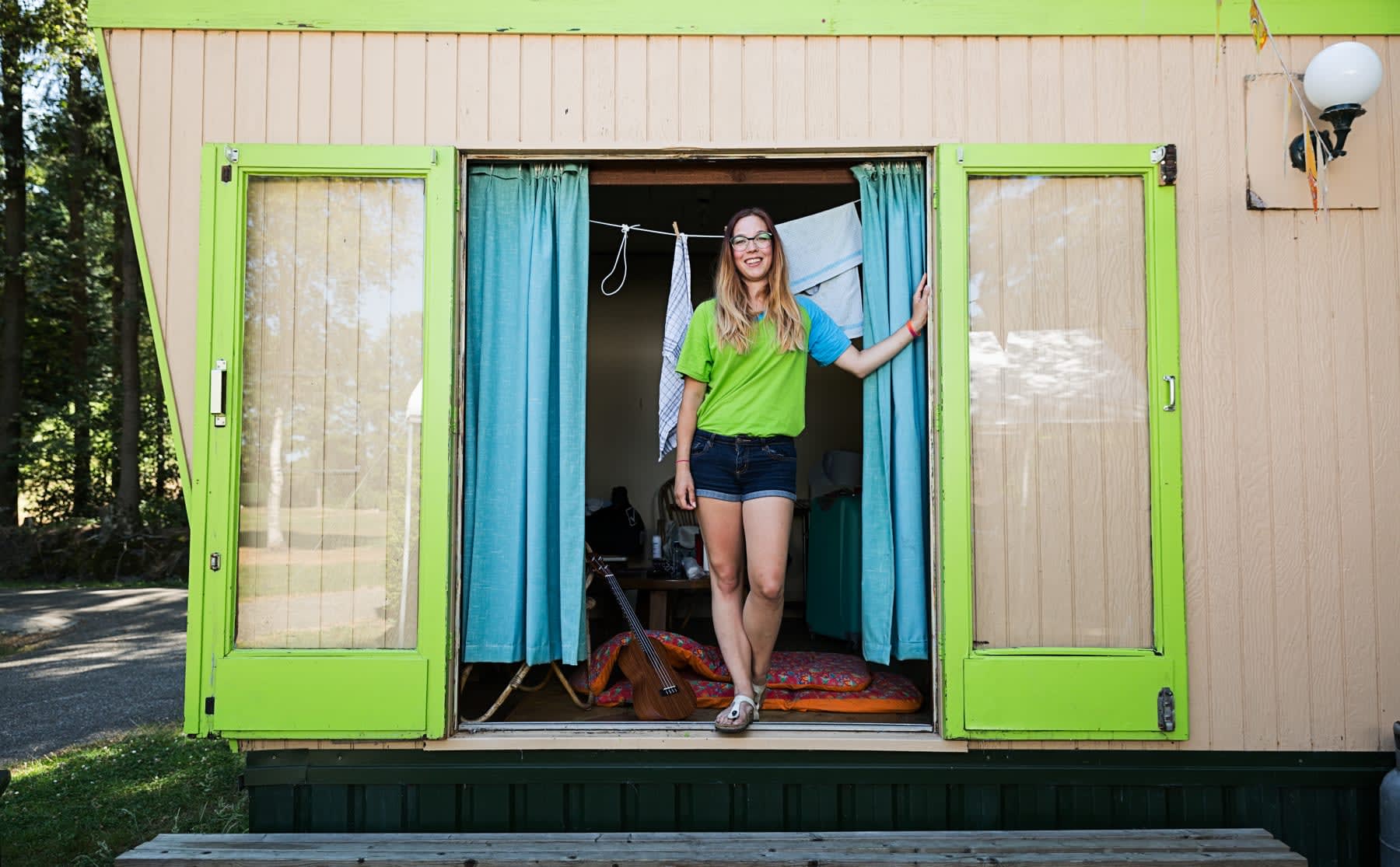 Zomerbaan: Alissya vermaakt vakantievierende kinderen