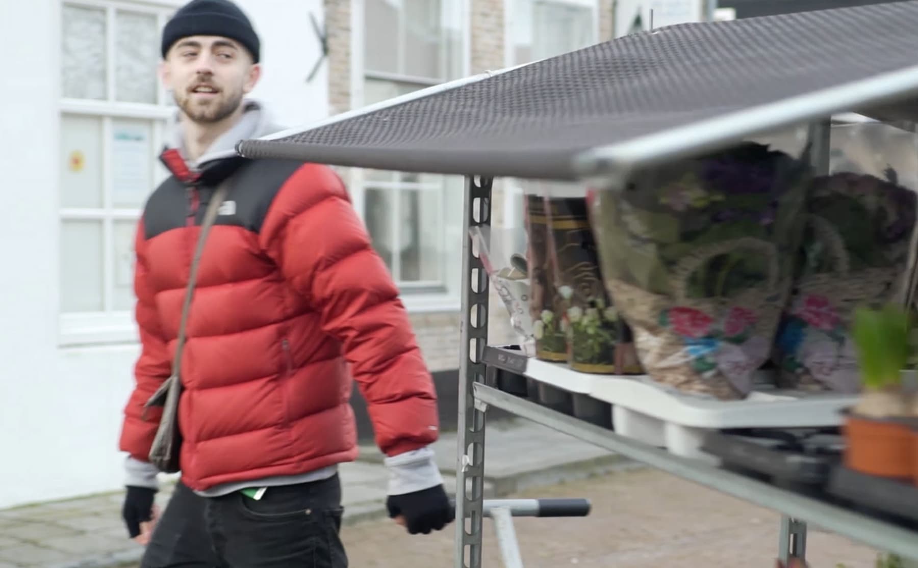 Gijs heeft een bloemenkar in Zeeland