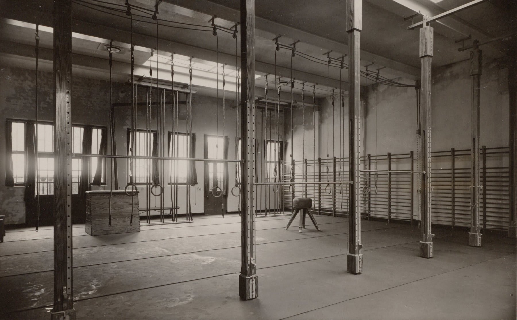 van-gymnastiekzaal-tot-springkussen-dit-is-hoe-de-alo-er-vroeger-uitzag-image Van gymnastiekzaal tot springkussen, dit is hoe de Alo er vroeger uitzag