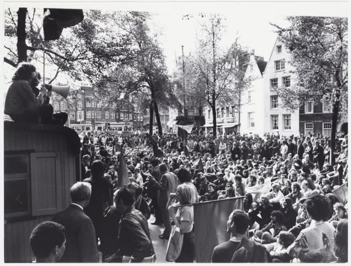 studentenprotest-maagdenhuis_zxqcvg