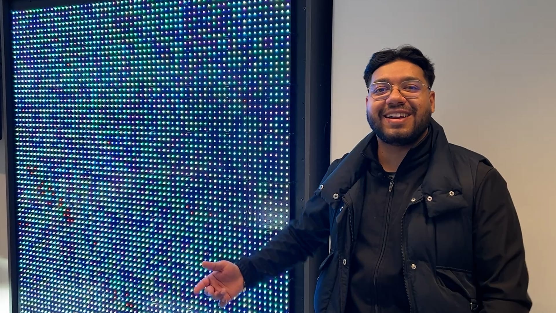 SJAARS #7 — Araïl combineert pittige studie met lastige thuissituatie