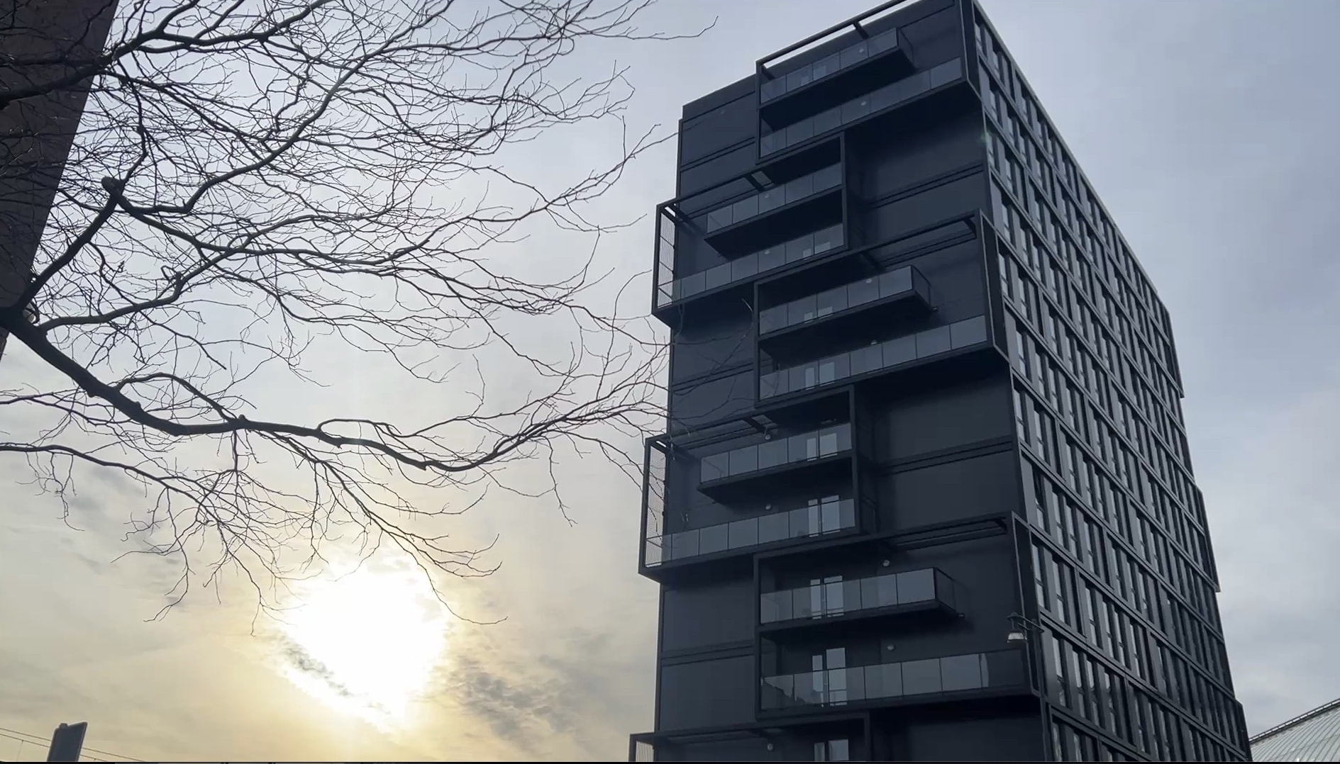 Foto_19-02-2025_om_13.10_qdlvai Tussen geld en geluk: waarom er nog altijd vooral studio’s voor studenten bij komen