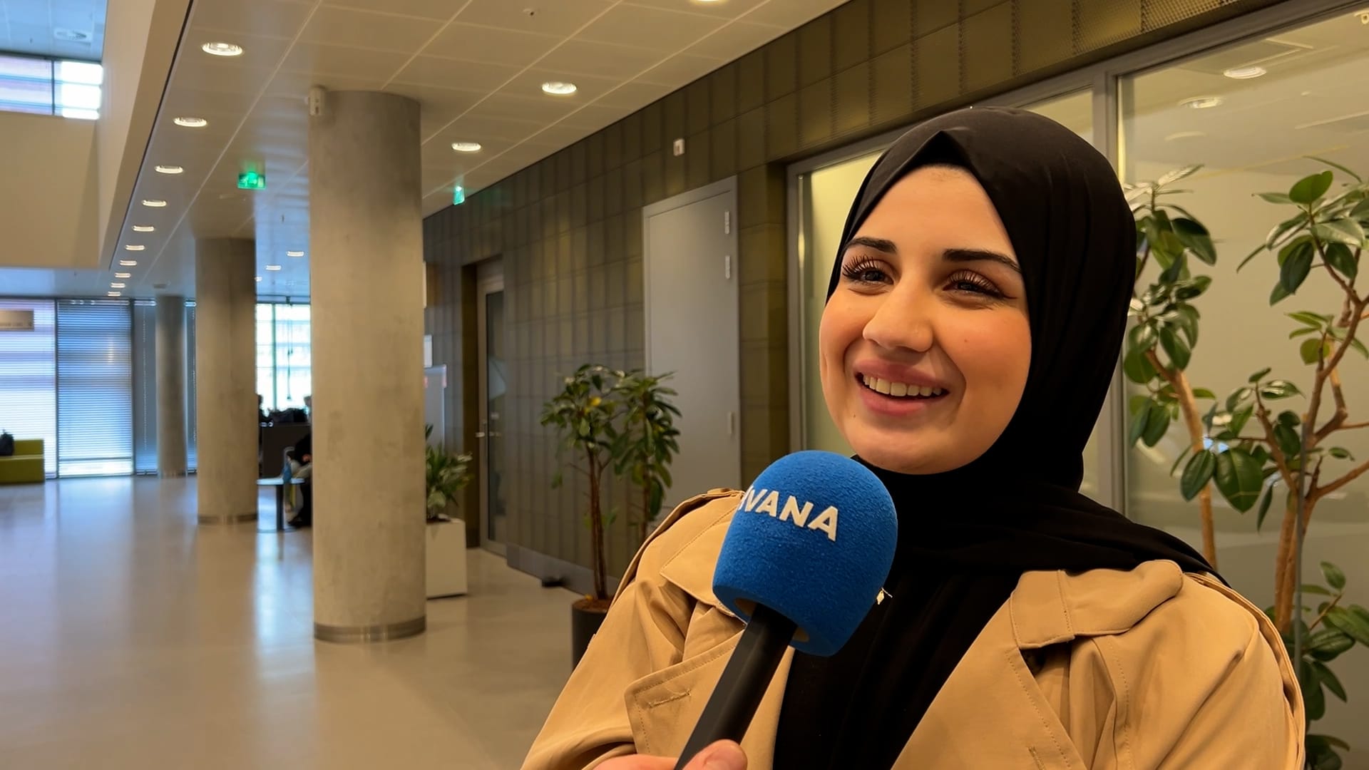 Miljoenenbezuinigingen publieke omroep, maakt dat studenten iets uit?