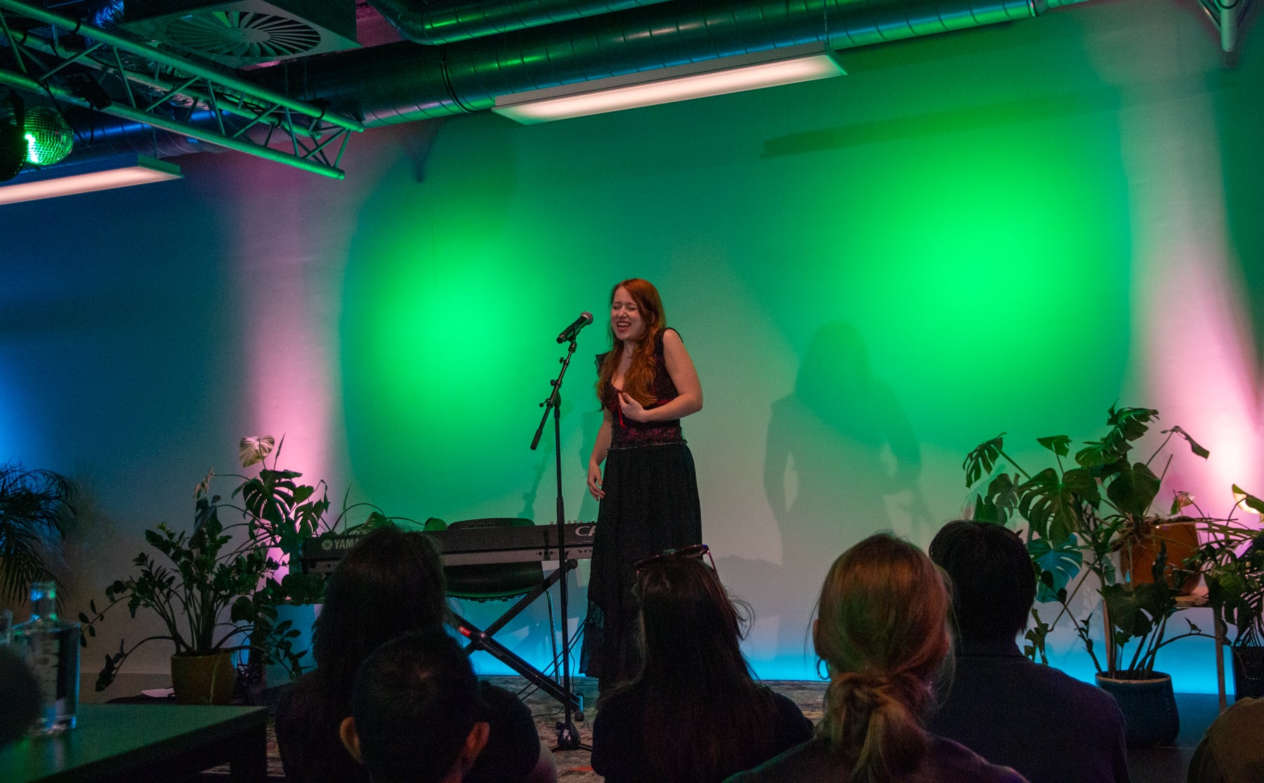 header2-talentenshow HvA’ers stelen talentenshow: ‘Als ik speel verdwijnt de wereld om mij heen’