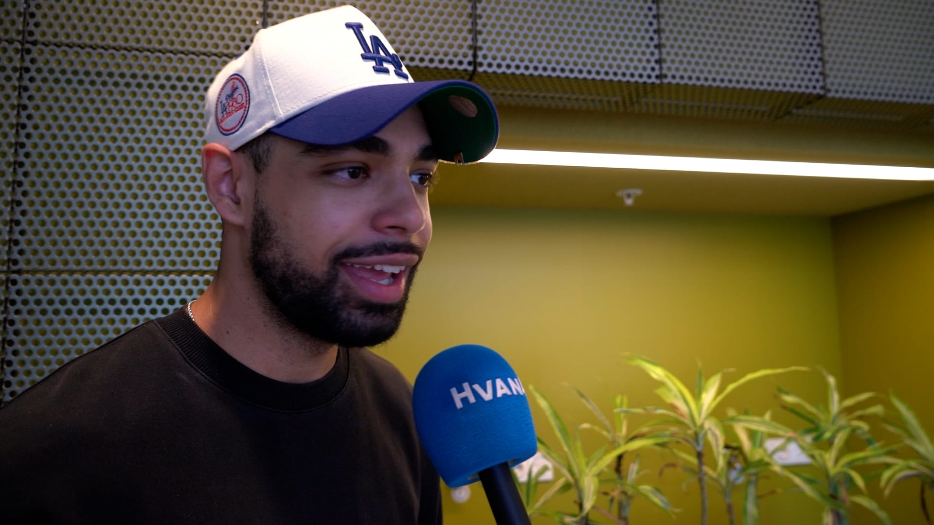 thumb3 Waar zou jij als student op bezuinigen? ‘Zolang de cafetaria maar blijft’