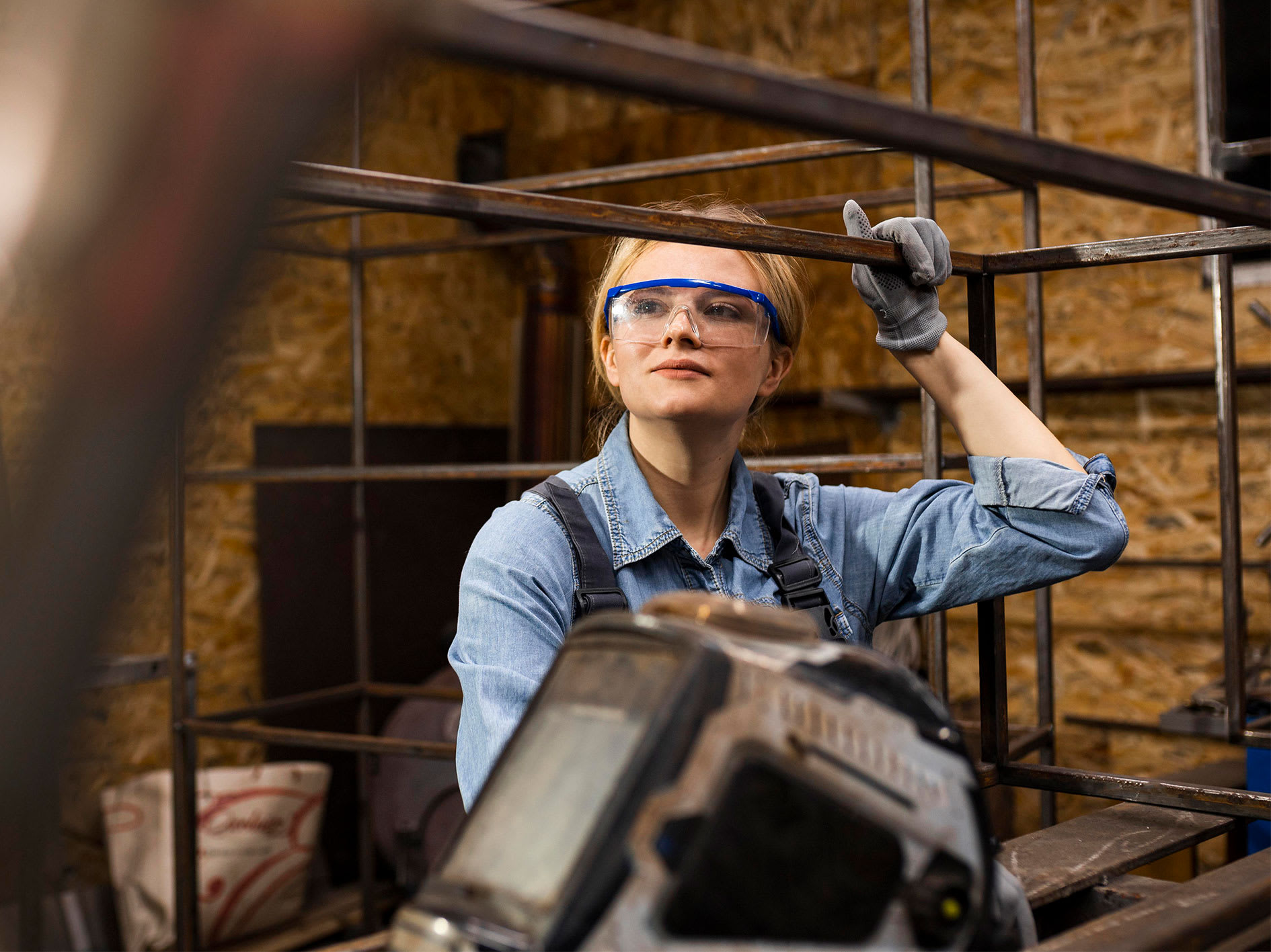 DUO: Meisjes zijn nog steeds amper te porren voor techniek