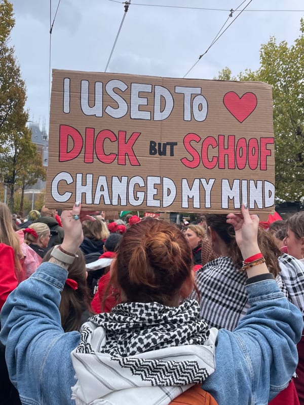 Dolle-Mina-actie-staand Dolle Mina's in actie