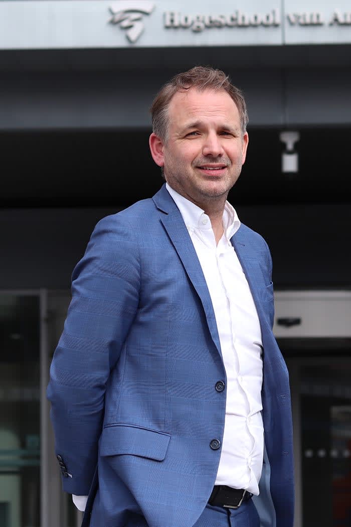 Sander_Nieuwland_staand studeren