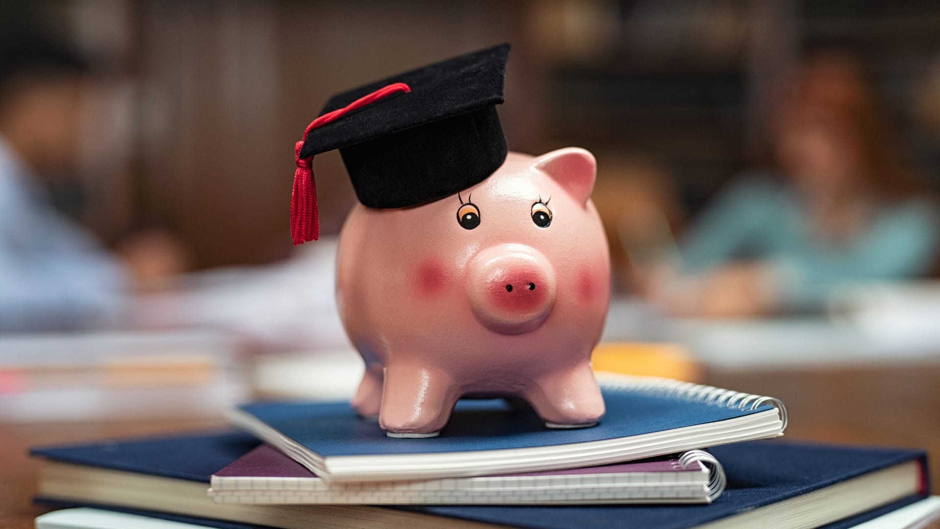 Beurzen en toeslagen Laat geen geld liggen: deze beurzen en toeslagen kun je als student krijgen