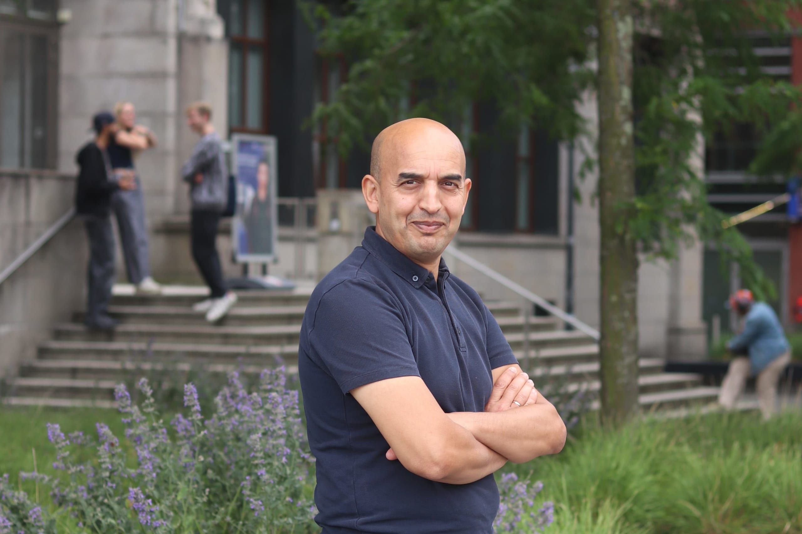 Hafid_Ballafkih_liggend ‘We zijn vergeten dat we ook gewoon loodgieters nodig hebben’