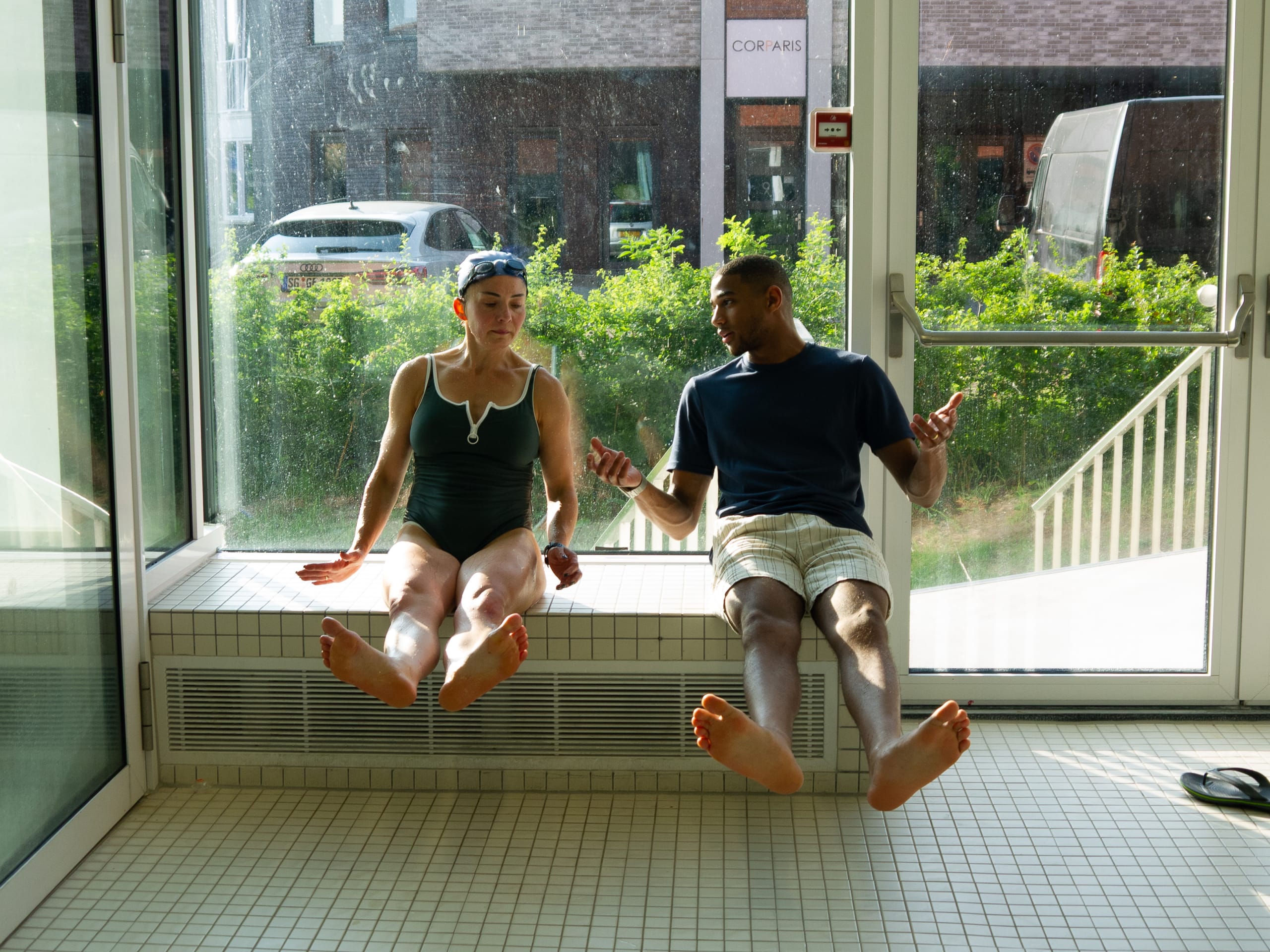 Sion die les geeft De bijbaan van… Sion: ‘Bij diplomazwemmen stel ik kinderen gerust’