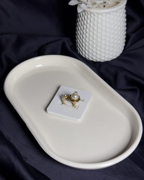 White Pearl & Crystal Ring