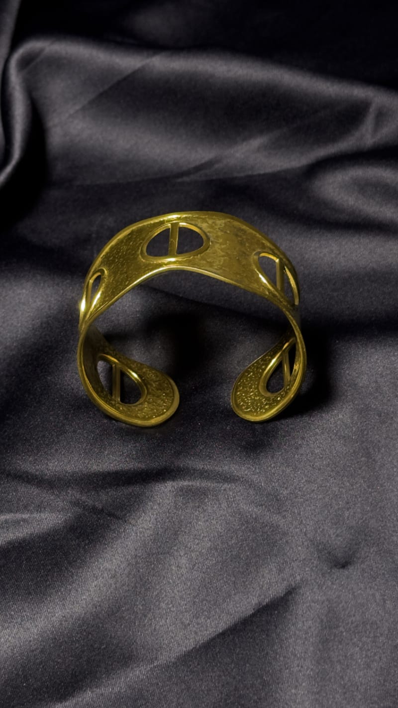Aura Cuff