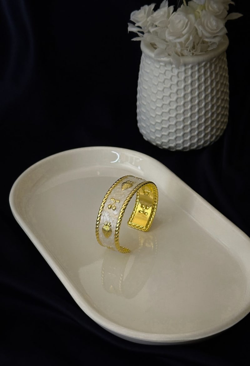 Fruite Cuff