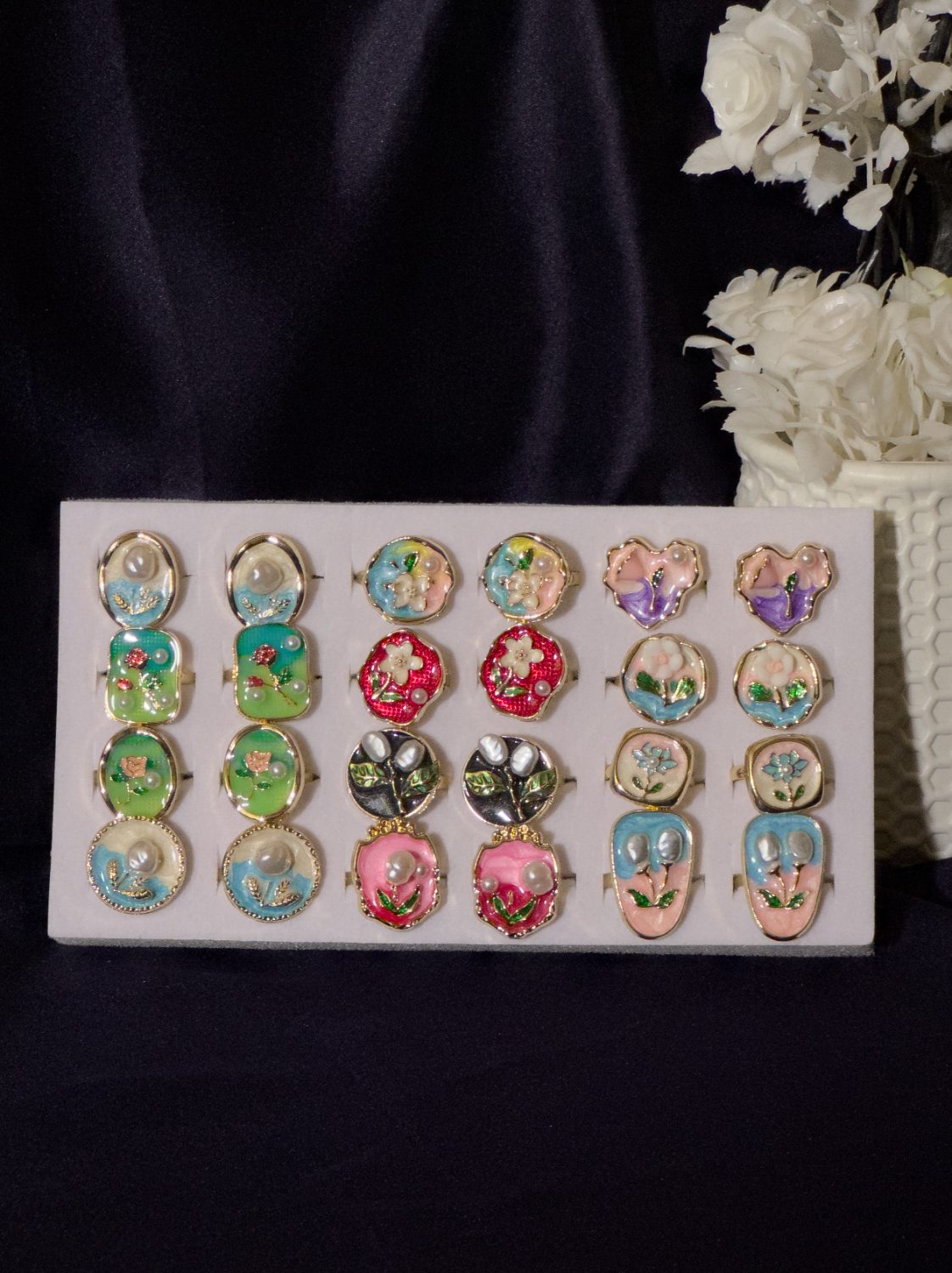 Enamel Cameo & Garden Ring Collection Box