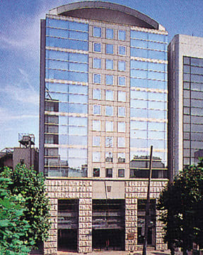 原宿ソフィアビル