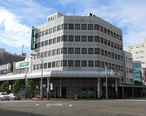 長岡フロントビル