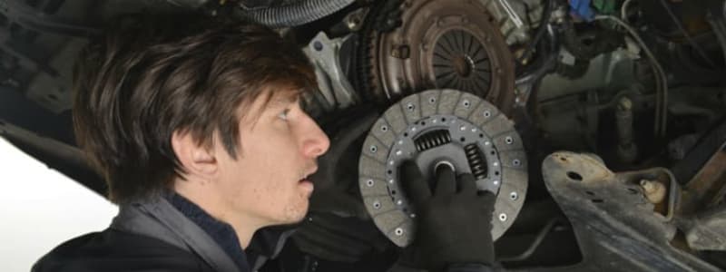 Price for replacing clutch on a Ford