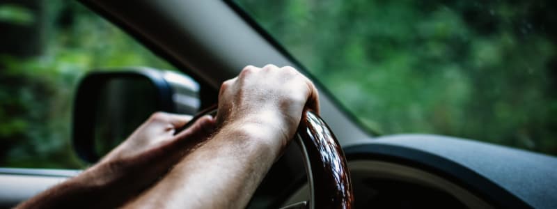 Was kann man im Stau machen? Nutzen Sie die Zeit im Stau doch einfach, um neues zu lernen oder Dinge abzuarbeiten