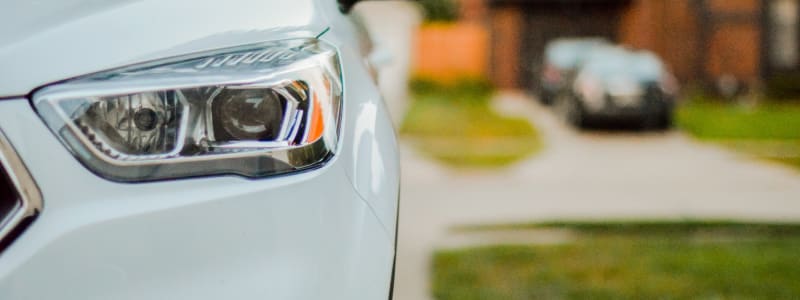 Eine Übersicht der wichtigsten Informationen zum Thema Regionalklassen Foto der rechten Vorderseite eines weissen Autos
