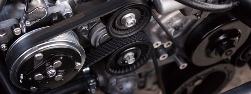 Motorreparaturen an einem Skoda durchführen lassen Der Motor eines Autos in Nahaufnahme