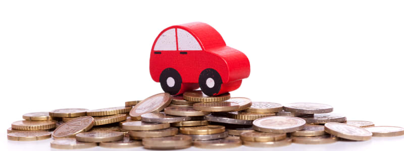 Spar penge på din bilforsikring Selvrisikoens indflydelse på forsikringspræmien