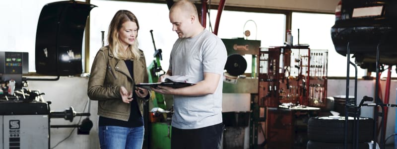 Skal du låne penge til bil hos gennem forhandleren? Bilværksted formidler finansiering af billån