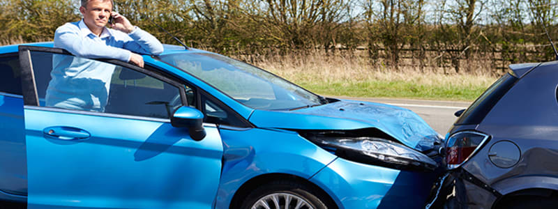 Hvordan forholder du dig til en totalskadet bil Skadet eller totalskadet bil - erstatningskrav