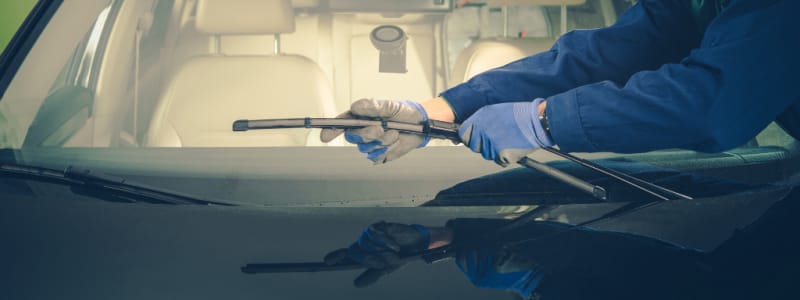 Comment changer vos balais d’essuie-glace