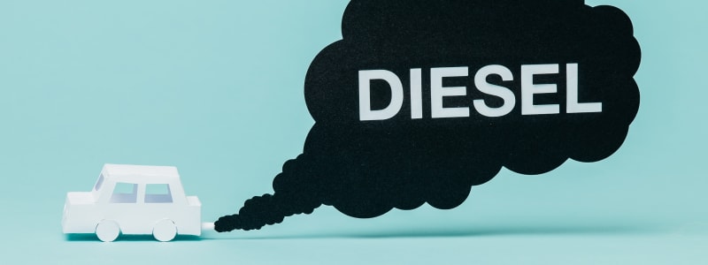 Ne pas échouer le nouveau contrôle technique Voiture en papier rejetant du diesel