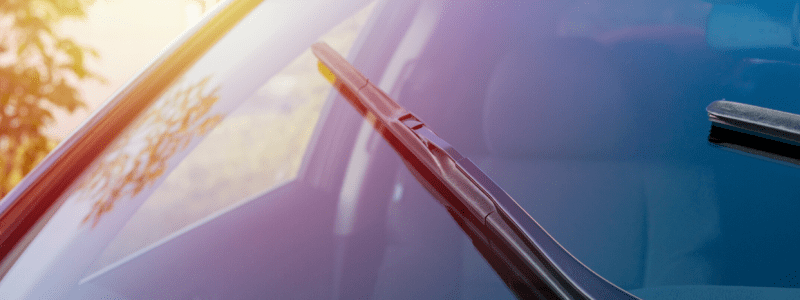 Combien coûte la réparation du pare-brise ou d'une vitre d'une Volkswagen ? pare brise rayon de soleil