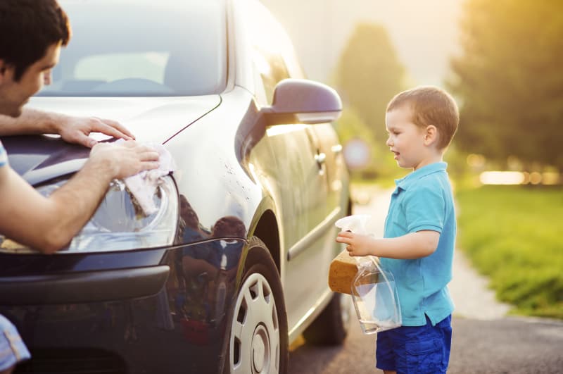 Gør din bil forårsklar Få bilen gjort ren og klar efter vinteren